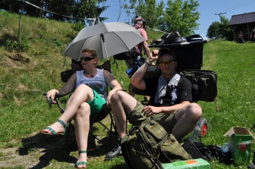 RelaxF. Bindik in shadows