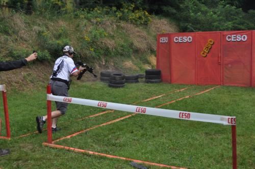 F. Bindik in actionRun!