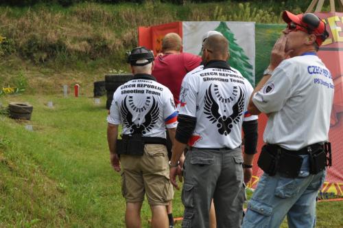 Reading the stageWings