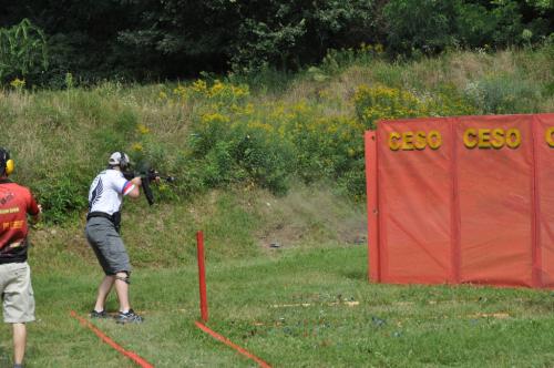 F. Bindik in actionFind the 4 empty shells in the air...