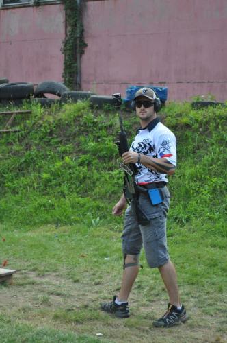 F. Bindik in actionHandsome