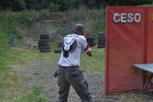 M. Kazda in actionDisappearing of clay target