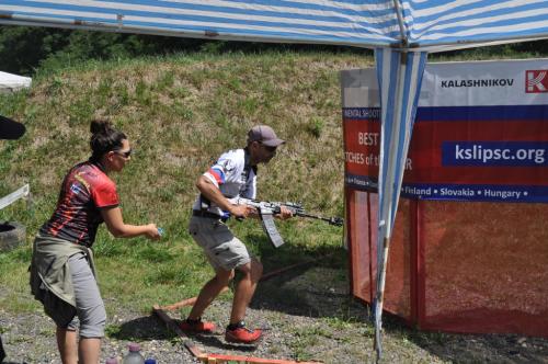 M. Kazda in actionTime to run to the right