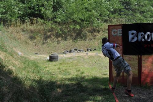 M. Kazda in actionTo the left...