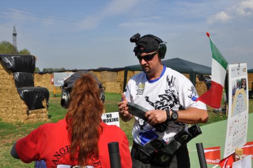 Look, I'm out of ammo!M. Synek after course of fire