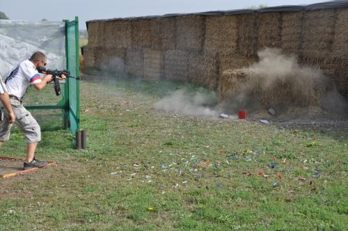 Plates in dustM. Kazda in action