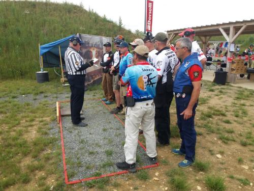 Reading the stageParty just started!