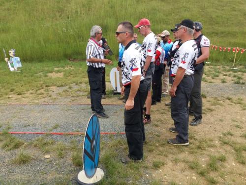 Reading the stageTiming of clay bobbers...